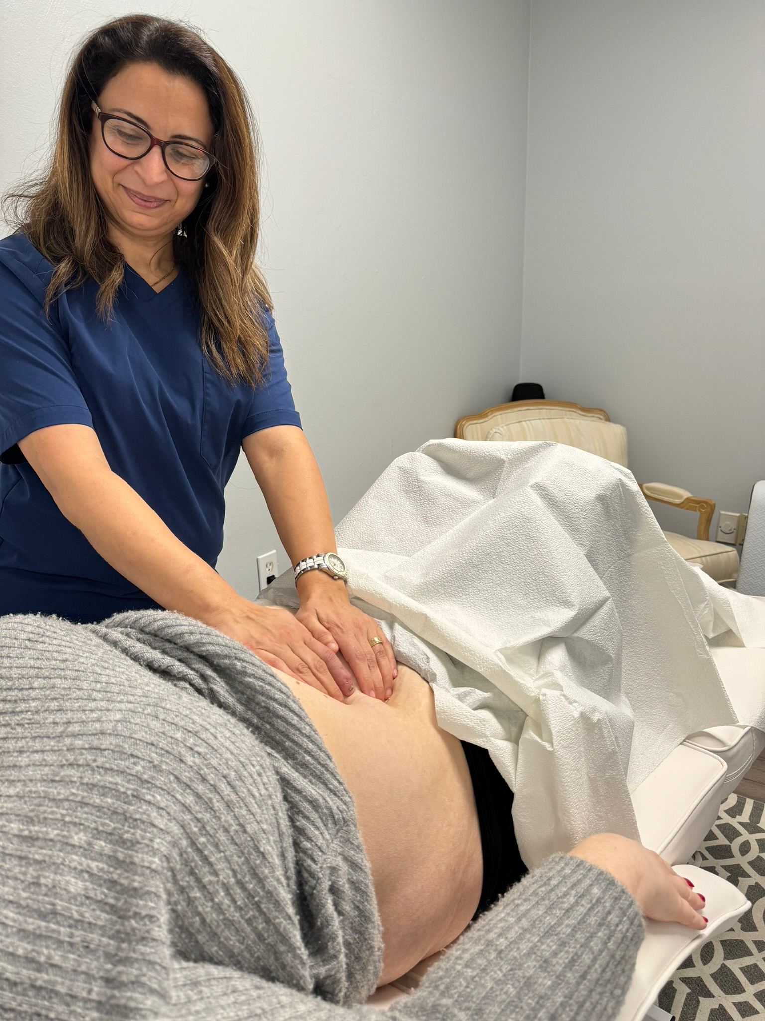 Dr-Dina-w-patient